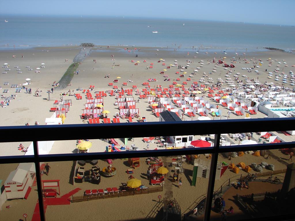 Studio With Seaview Blankenberge Kamer foto